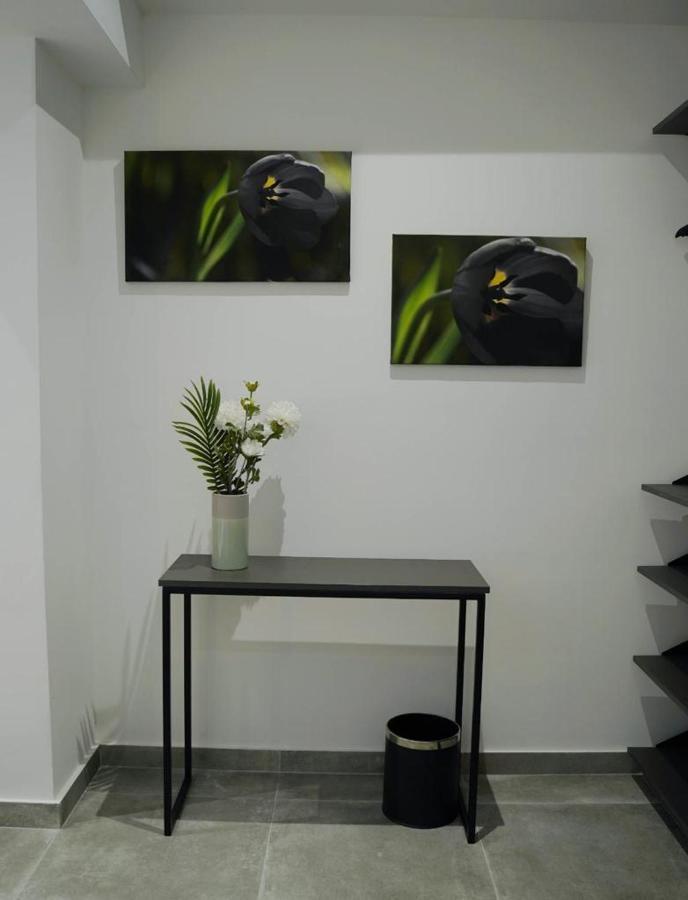 Private Rooms With Bathroom In Βαλέτα Εξωτερικό φωτογραφία