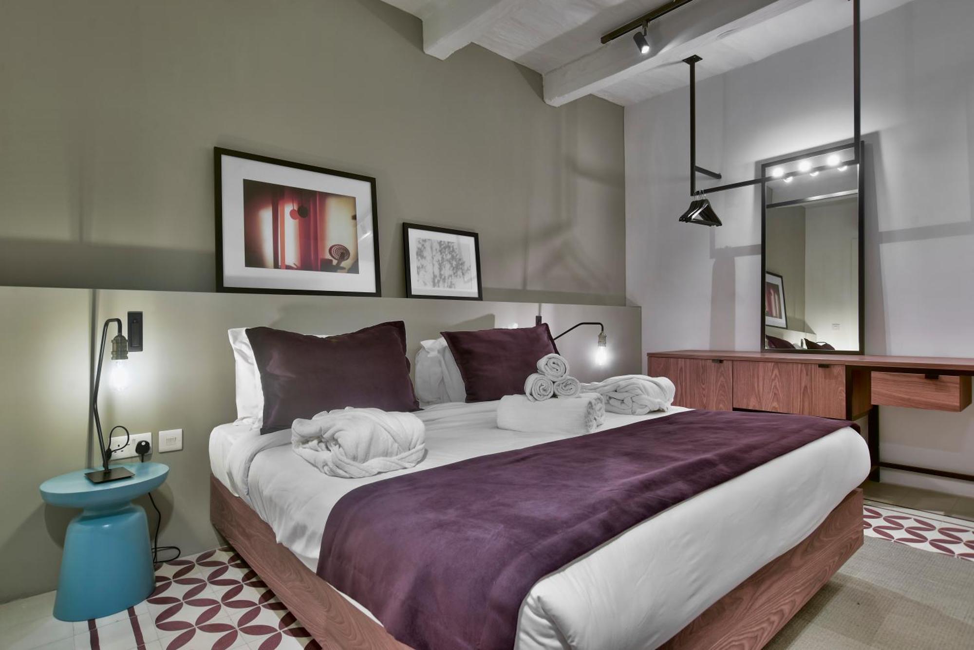Private Rooms With Bathroom In Βαλέτα Εξωτερικό φωτογραφία